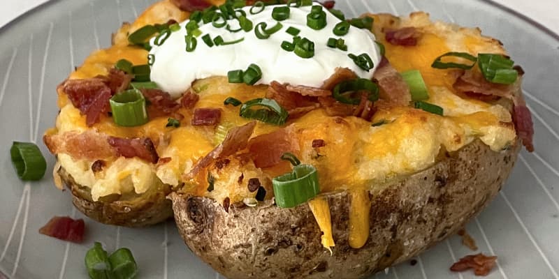 Baked potato with cheese cheap